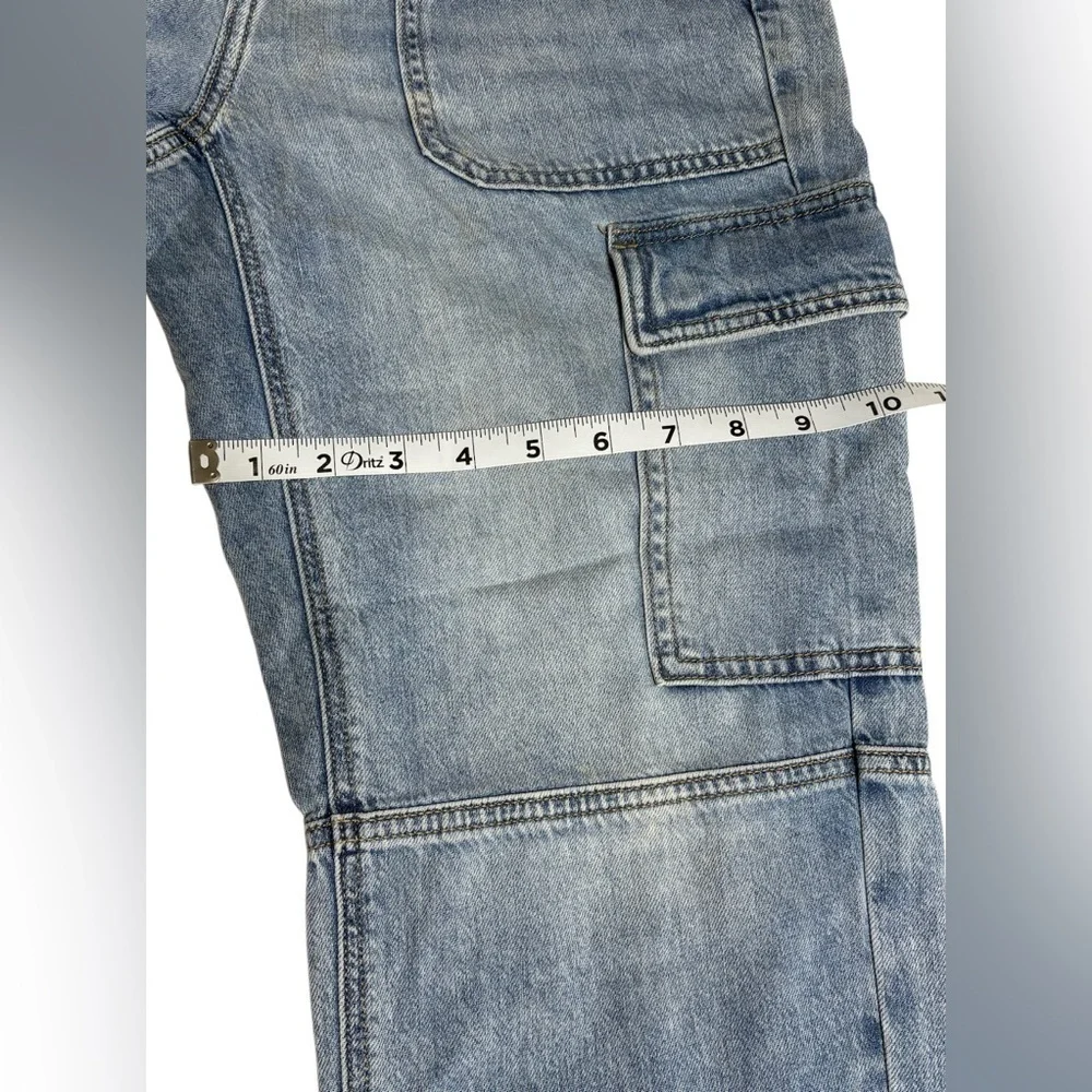 American Eagle Outfitters High-Waisted Cargo Denim Jogger Color: Blue | Size:2 - Picture 8 of 14